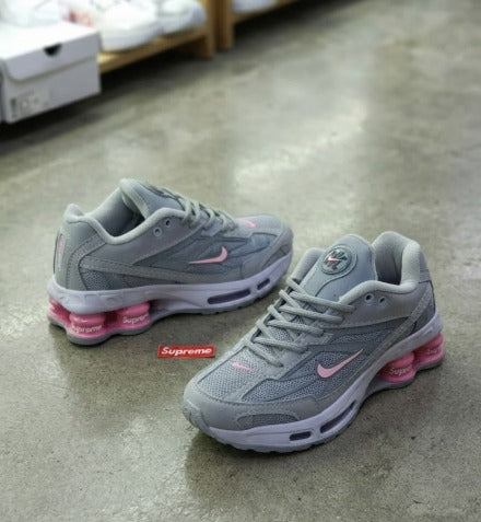 NIKE SHOX REPLICA AAA